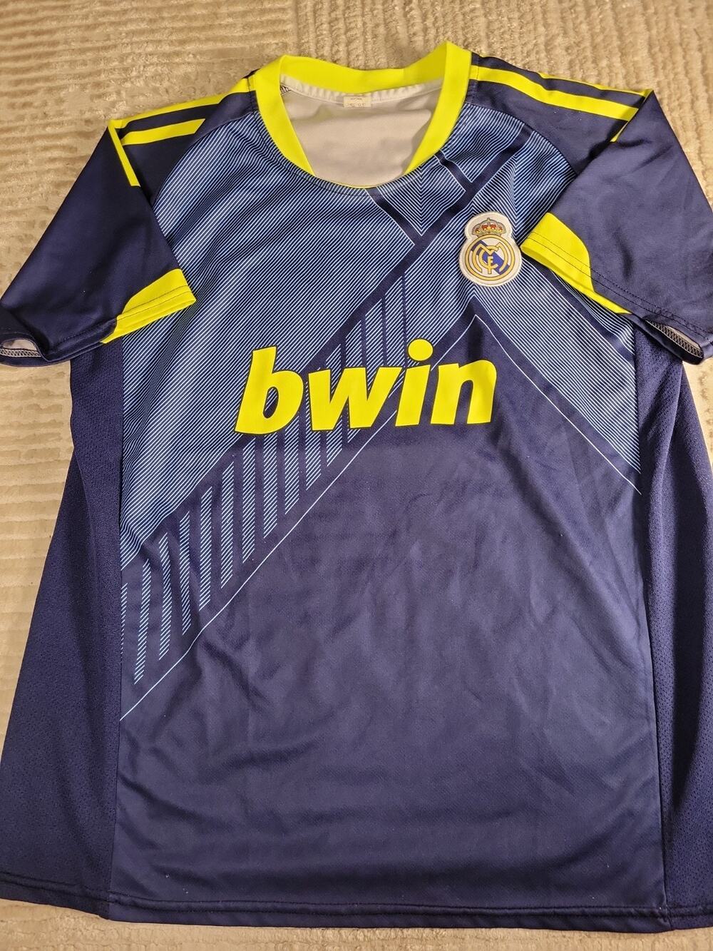 Real Madrid Soccer Jersey Futbol Mens Size XL Adult Shirt Spain